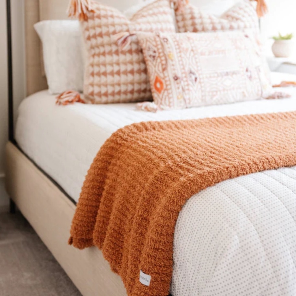Saranoni Ribbed Bamboni Queen Blanket Ginger